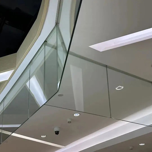 玻璃擋煙垂壁單價(圖1) 玻璃型擋煙垂壁.jpg