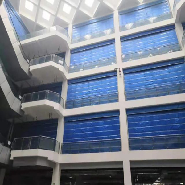 防火卷簾門設(shè)計與實(shí)施(圖1) 大型商業(yè)防火卷簾門.jpg