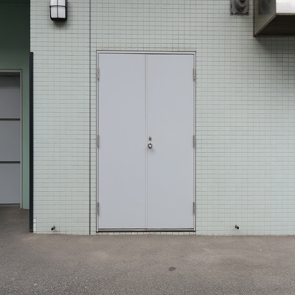 鋼質(zhì)防火門(mén).jpg 鋼質(zhì)防火門(mén).jpg