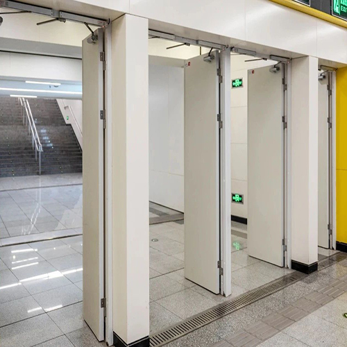 各種防火門(圖1) 地鐵安裝防火門.jpg